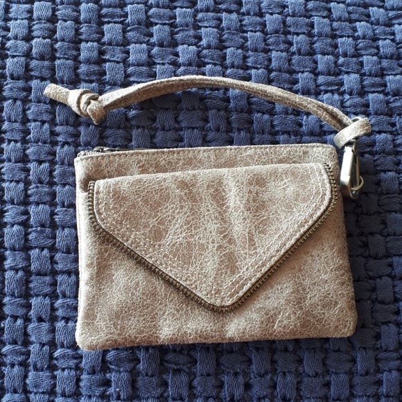 Matt & Nat wristlet - Picture 1 of 6